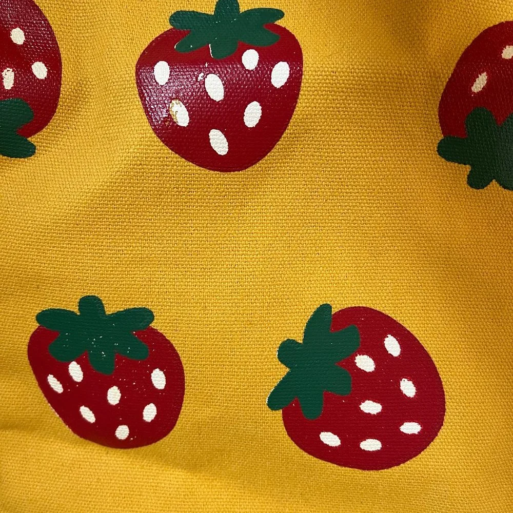 Vibrant Yellow *Strawberry* Tote, Full Zipper, Adjust or Remove Strap, NWOT - Picture 5 of 9